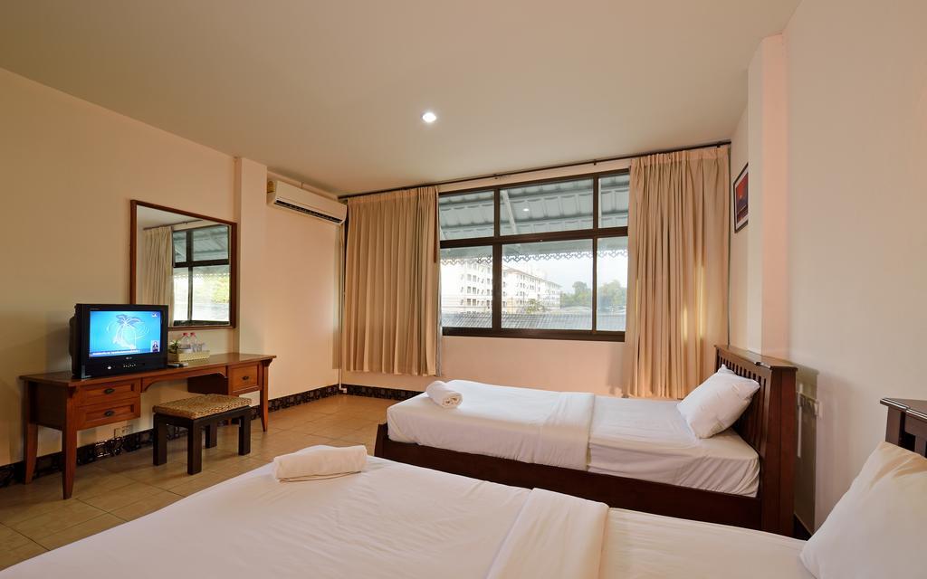 Krabi Grand Place Hotel Esterno foto