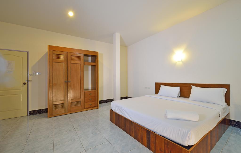 Krabi Grand Place Hotel Esterno foto